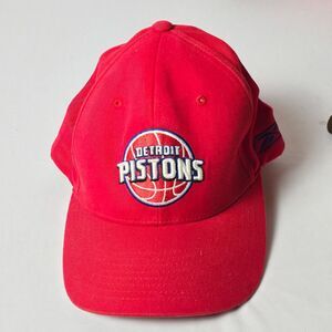 Reebok NBADetroit Pistons Adj.‎ Snap back Basketball Cap